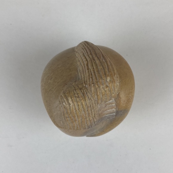 Hand Crafted Soapstone Hugging Couple Figurine 3” - Picture 6 of 10